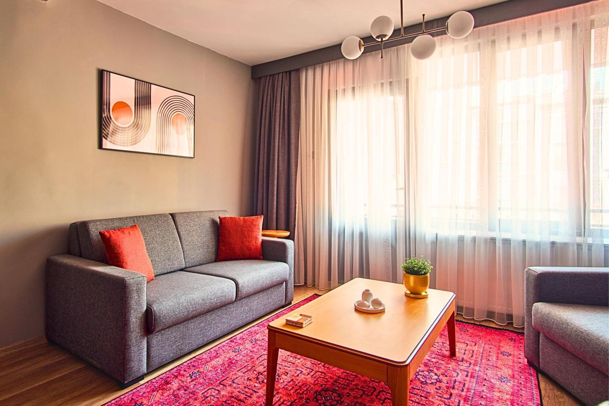 Taks-Inn Suites Истанбул Екстериор снимка