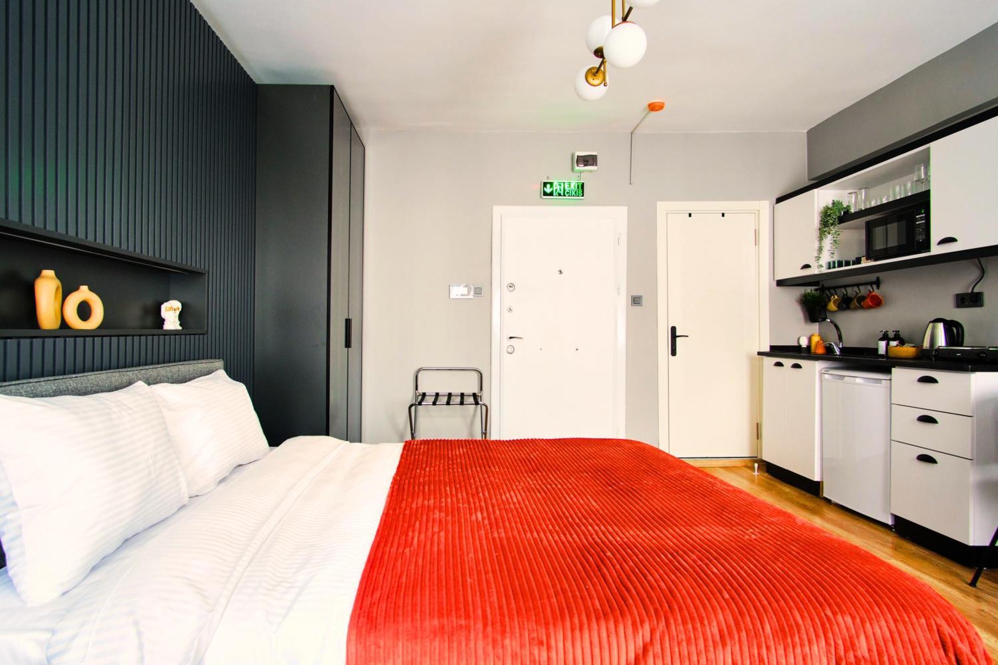 Taks-Inn Suites Истанбул Екстериор снимка