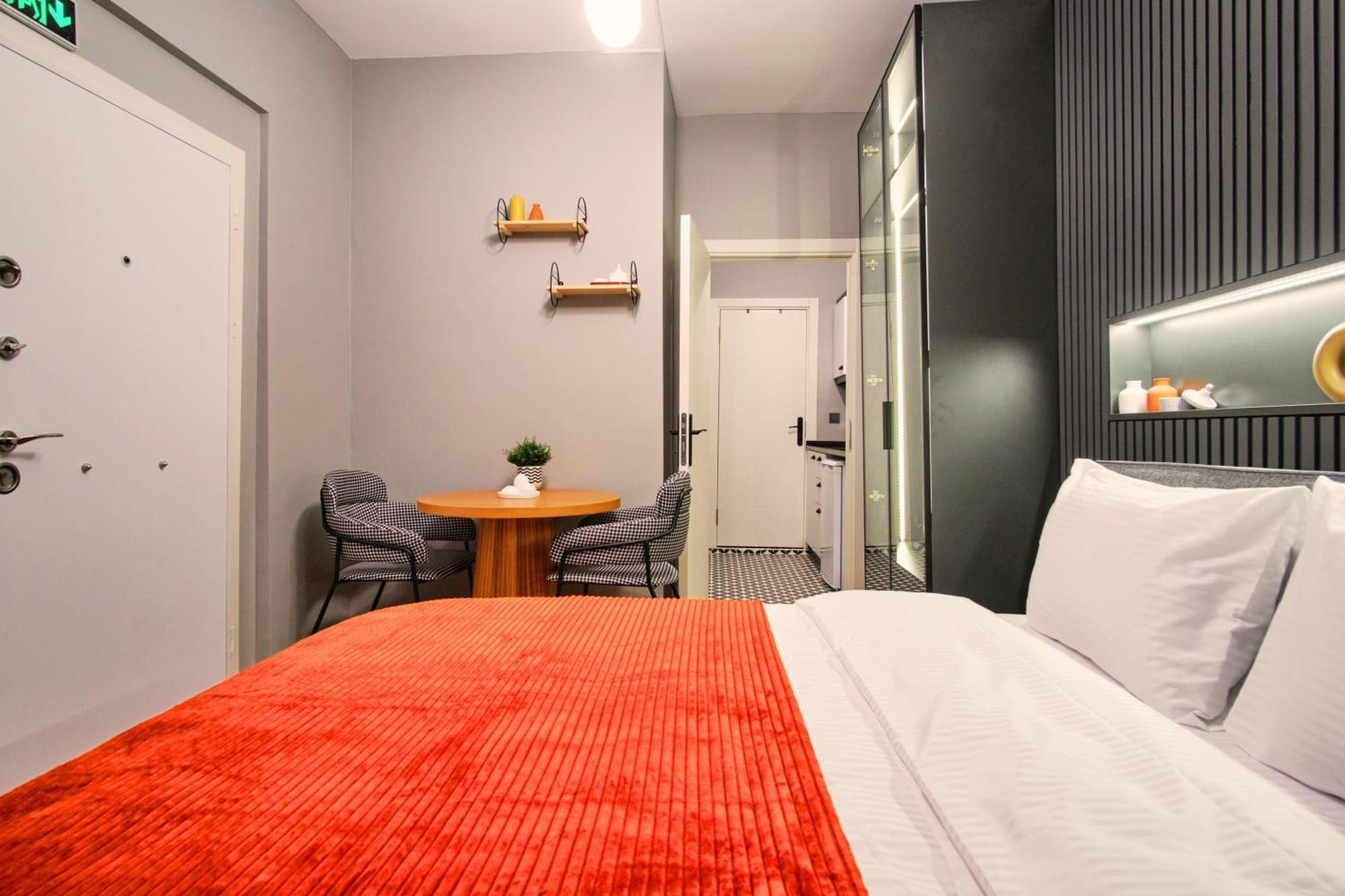 Taks-Inn Suites Истанбул Екстериор снимка